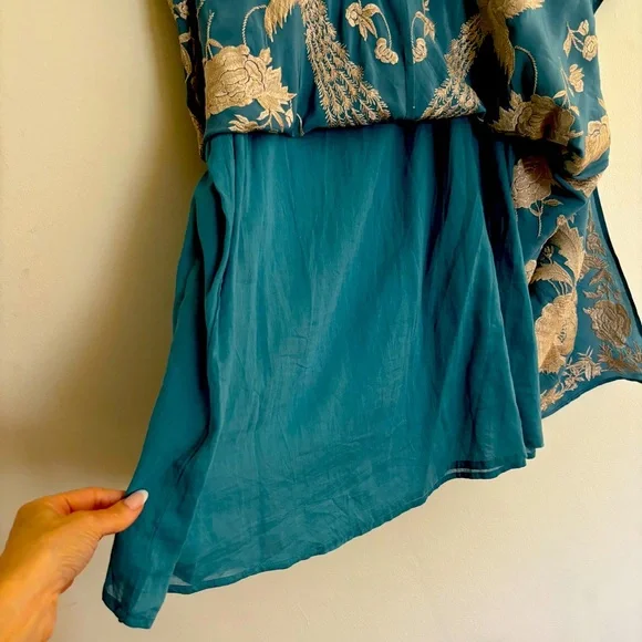 Tolani Trianta Embroidered Dress Size Large - Picture 9 of 9